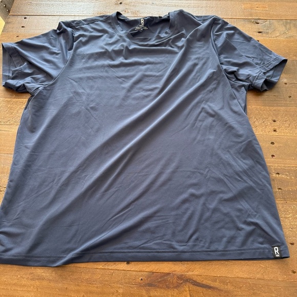 Rhône Essentials Dark Blue Short Sleeve Performance Tee - Picture 1 of 4